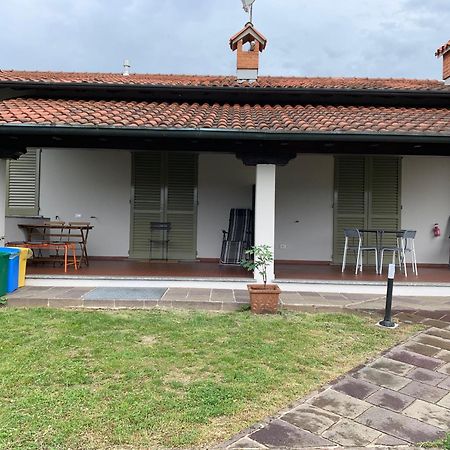 Caroline Home Anzano Del Parco Extérieur photo