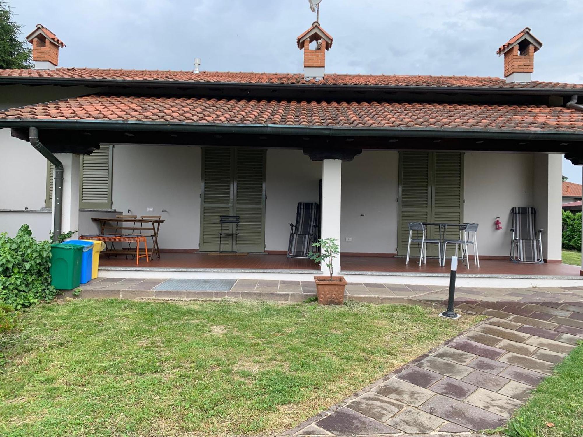 Caroline Home Anzano Del Parco Extérieur photo