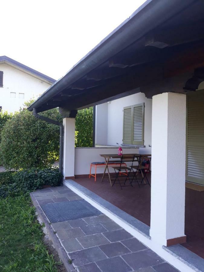 Caroline Home Anzano Del Parco Extérieur photo